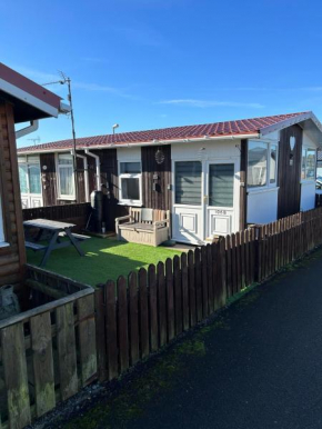 Modern One Bedroom Chalet with Central Heating
